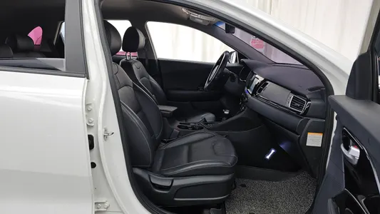 Kia Niro 2017 11