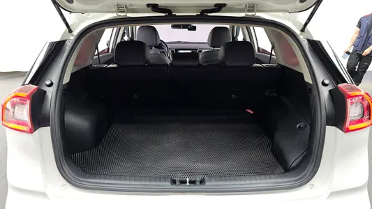 Kia Niro 2017 20