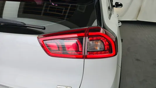 Kia Niro 2017 23