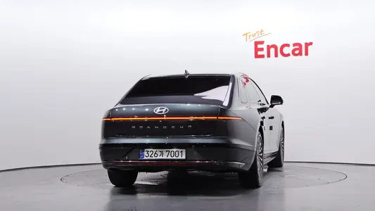 Hyundai (GN7) 2023 4