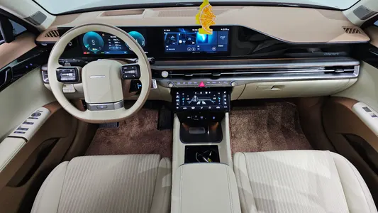 Hyundai (GN7) 2023 7