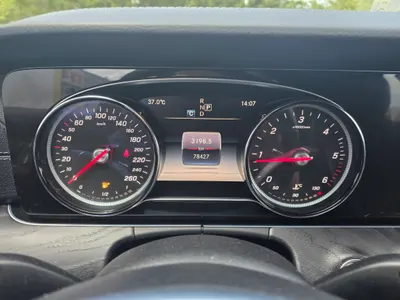 Mercedes-Benz E-Class W213 E220d 2018 14
