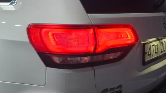 Jeep 그랜드 체로키 3.0 2014 23