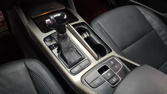 Kia K7 700h 2014 9