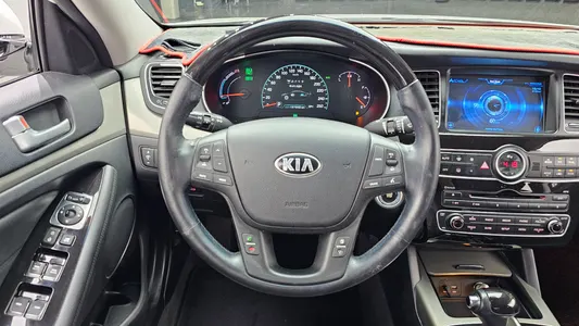 Kia K7 700h 2014 13