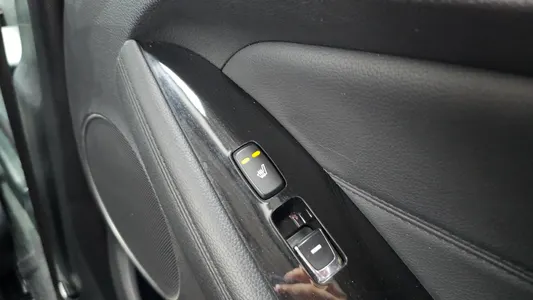 Kia K7 700h 2014 17