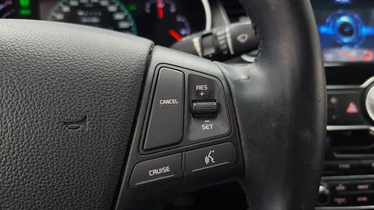 Kia K7 700h 2014 29