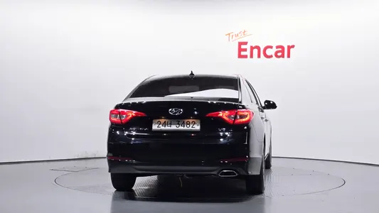 Hyundai LF LPI 2016 4