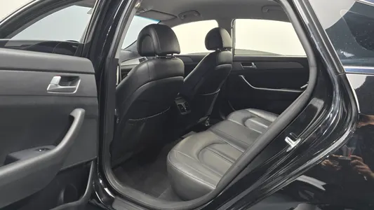Hyundai LF LPI 2016 11
