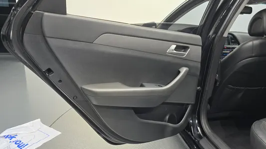 Hyundai LF LPI 2016 25
