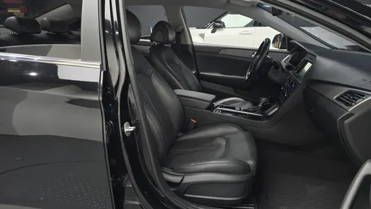 Hyundai LF LPI 2016 26