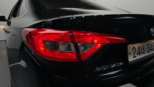 Hyundai LF LPI 2016 23