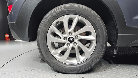 Hyundai Tucson 1.7 2WD 2016 5