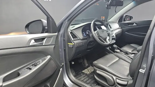 Hyundai Tucson 1.7 2WD 2016 10