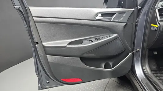 Hyundai Tucson 1.7 2WD 2016 24