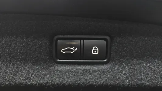 Genesis G90 3.3 T AWD 2019 20