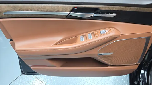 Genesis G90 3.3 T AWD 2019 24