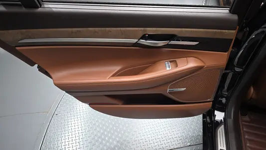 Genesis G90 3.3 T AWD 2019 25
