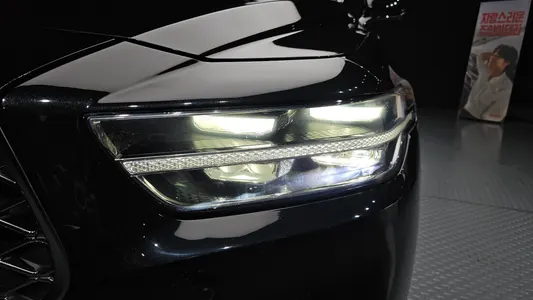 Genesis G90 3.3 T AWD 2019 22