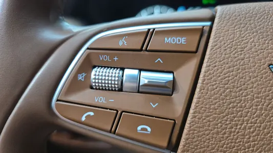 Genesis G90 3.3 T AWD 2019 31