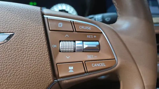 Genesis G90 3.3 T AWD 2019 32