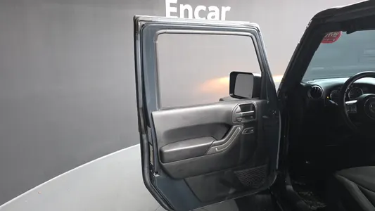 Jeep (JK) 3.6 2 2017 25