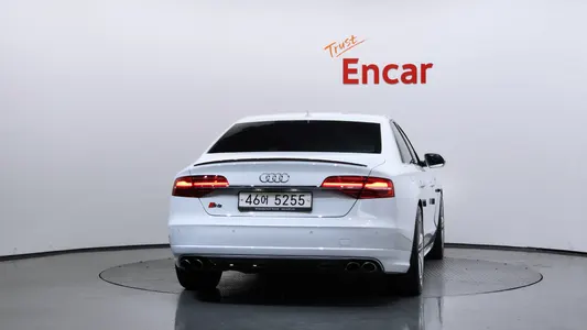 Audi S8 4.0 TFSI 2015 4