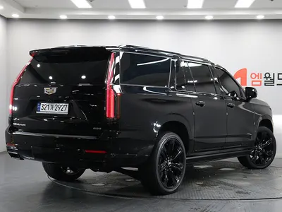 Cadillac 5 6.2 ESV 2025 4