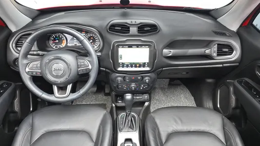 Jeep 레니게이드 1.3 2022 7
