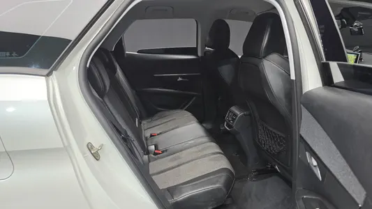 Peugeot 3008 2 1.6 BlueHDi 2017 11