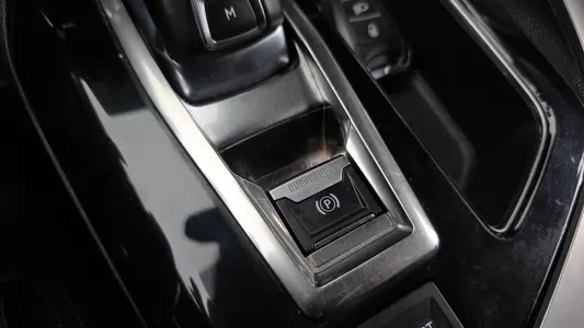 Peugeot 3008 2 1.6 BlueHDi 2017 27