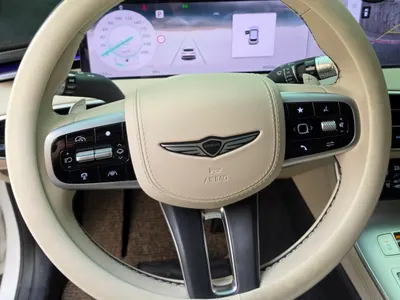 Genesis GV70 2.5T AWD 2025 13