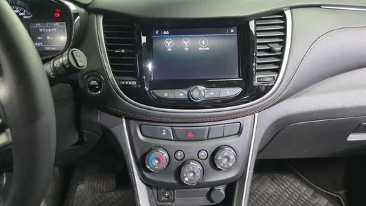 Chevrolet 트랙스 1.4 LT 2020 14