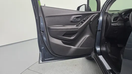 Chevrolet 트랙스 1.4 LT 2020 24