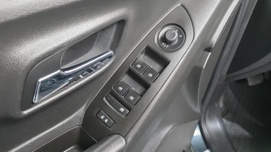 Chevrolet 트랙스 1.4 LT 2020 34