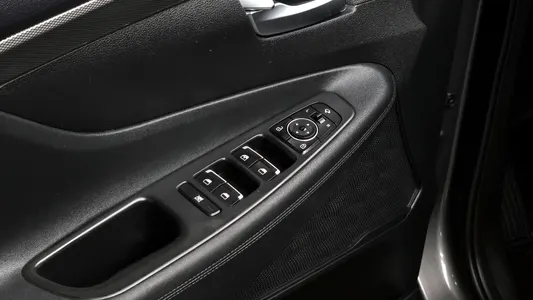 Hyundai TM 2.0 2WD 2019 18