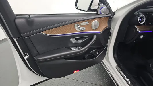Mercedes-Benz E-Class W213 E250 2022 24