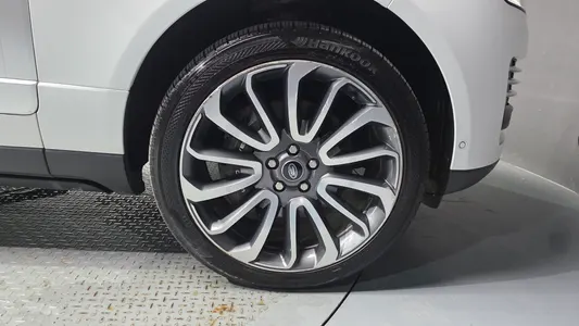 Land Rover 4 D350 AB 2021 21