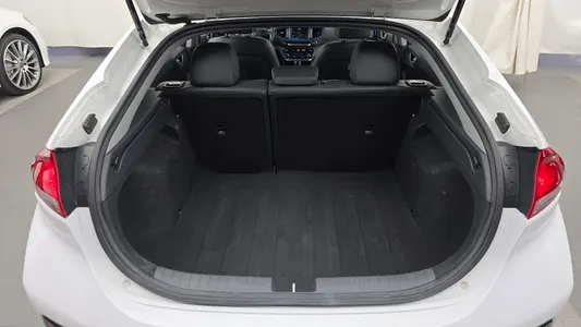 Hyundai 아이오닉 하이브리드 I 2017 20