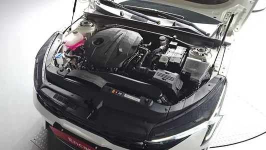 Kia K5 3 2.0 2024 6