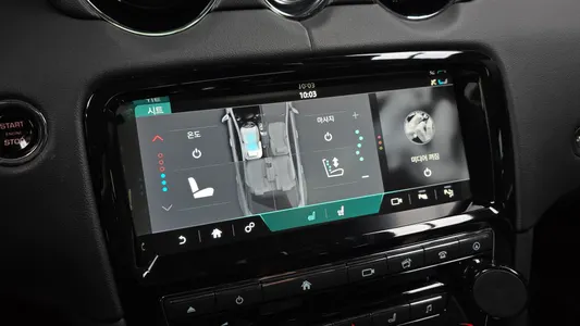 Jaguar All New XJ 3.0D LWB 2018 15