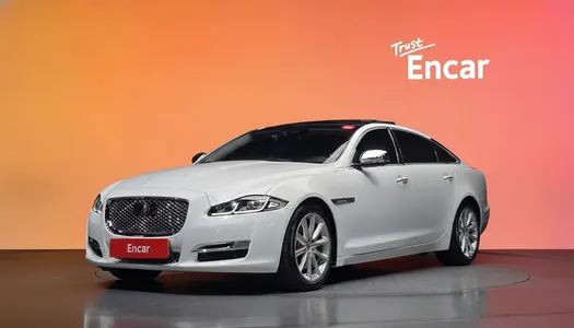 Jaguar All New XJ 3.0D LWB 2018 21