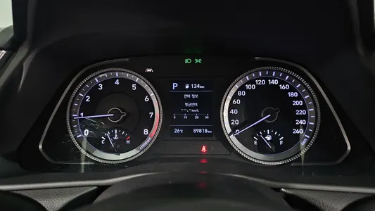 Hyundai (DN8) 2.0 2019 8