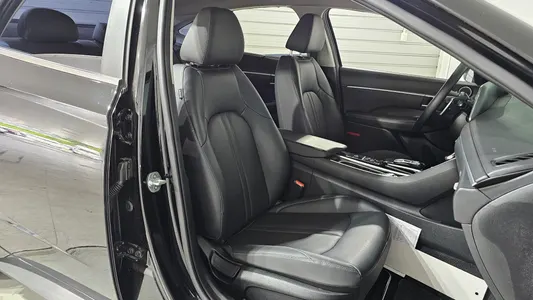 Hyundai (DN8) 2.0 2019 11