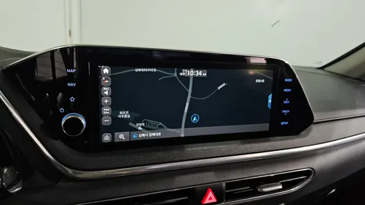 Hyundai (DN8) 2.0 2019 18