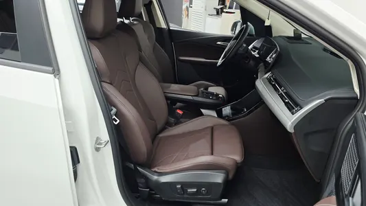 BMW 2 Series Tourer (U06) 220i 2025 26
