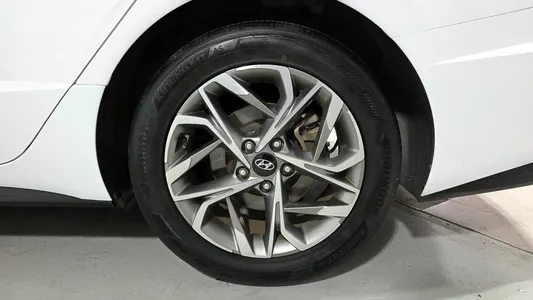 Hyundai (DN8) 1.6 2021 5