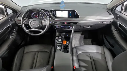 Hyundai (DN8) 1.6 2021 7