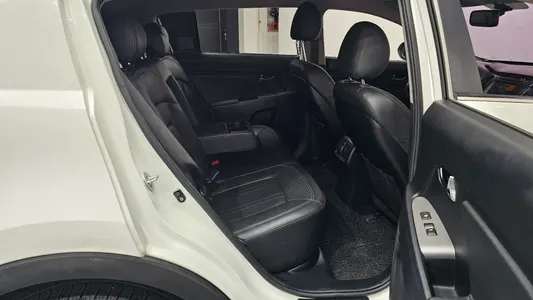Kia R 2WD 2015 11
