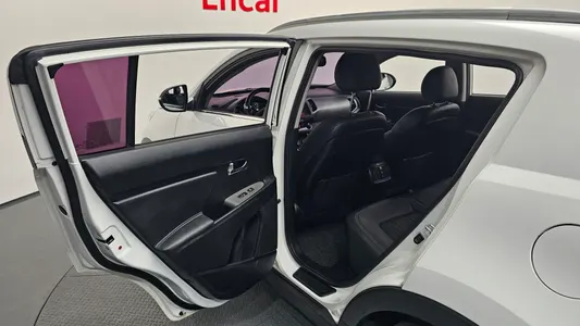 Kia R 2WD 2015 12